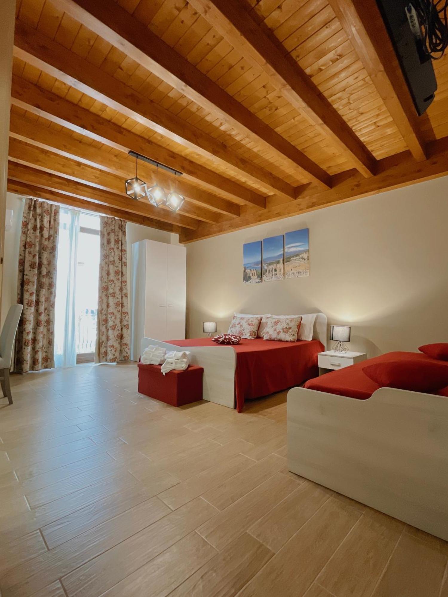 La Vie Fuille Bed And Breakfast Riposto Exterior photo